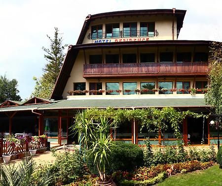 Family Hotel Residence Добрич Экстерьер фото