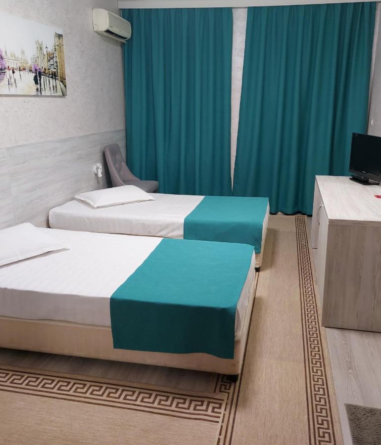 Family Hotel Residence Добрич Экстерьер фото