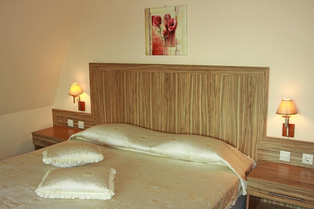 Family Hotel Residence Добрич Экстерьер фото