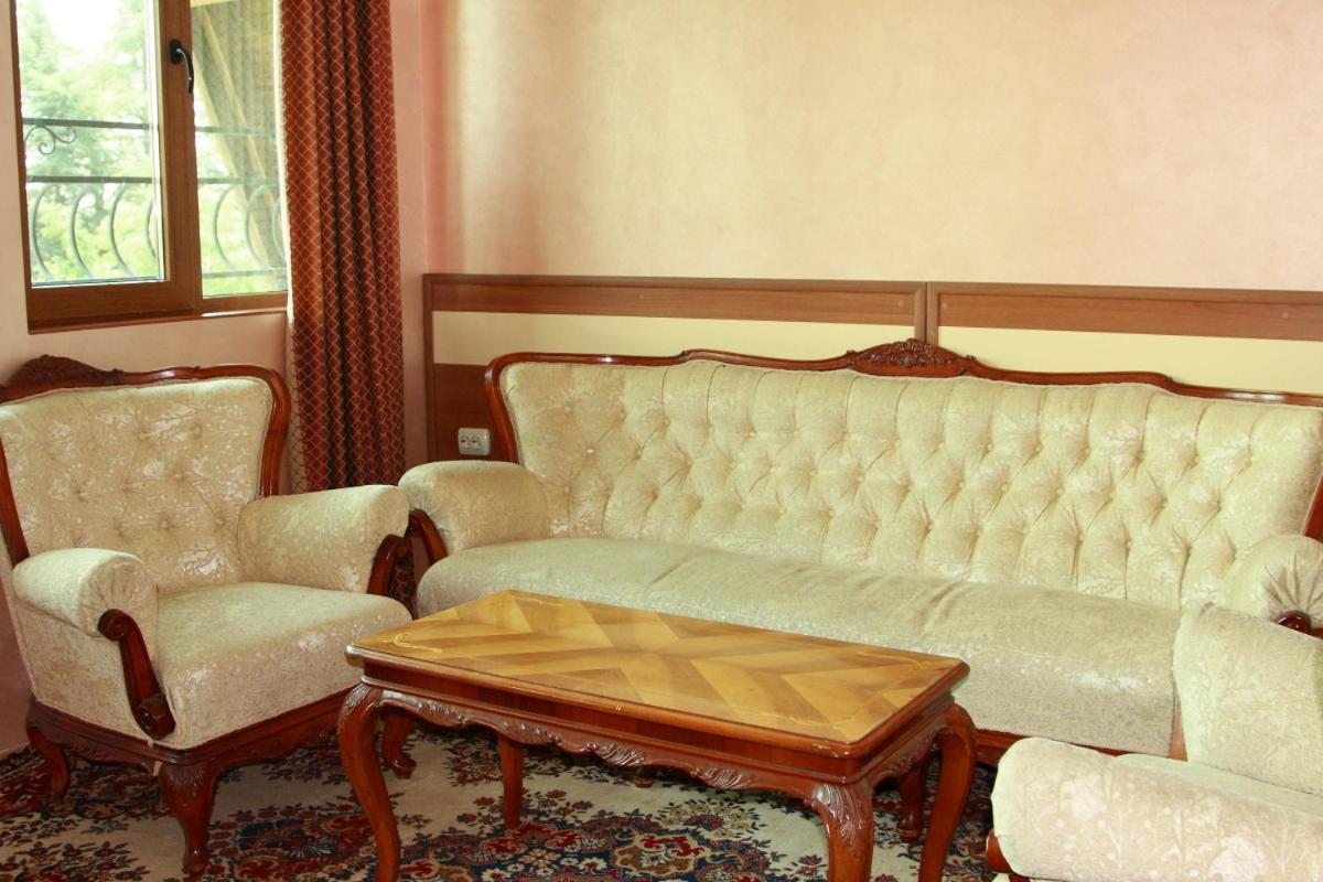 Family Hotel Residence Добрич Экстерьер фото
