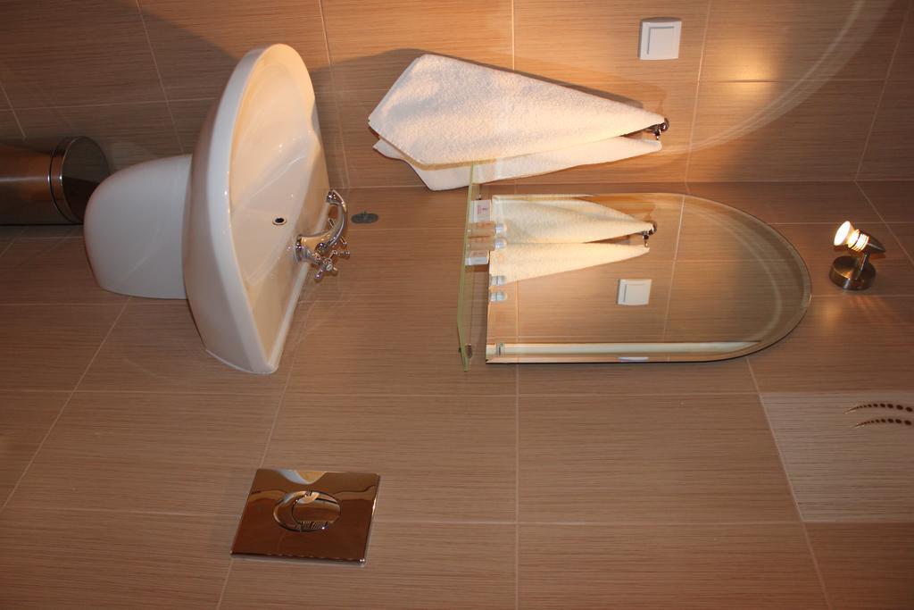 Family Hotel Residence Добрич Экстерьер фото