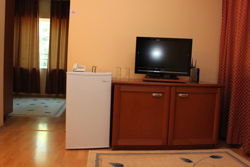 Family Hotel Residence Добрич Экстерьер фото
