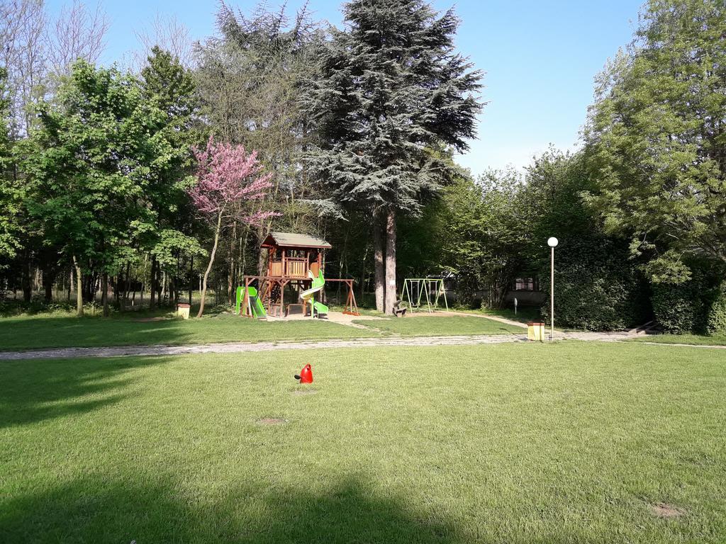 Family Hotel Residence Добрич Экстерьер фото