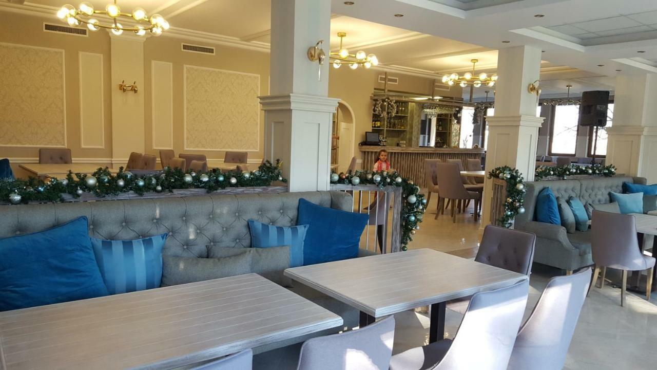 Family Hotel Residence Добрич Экстерьер фото